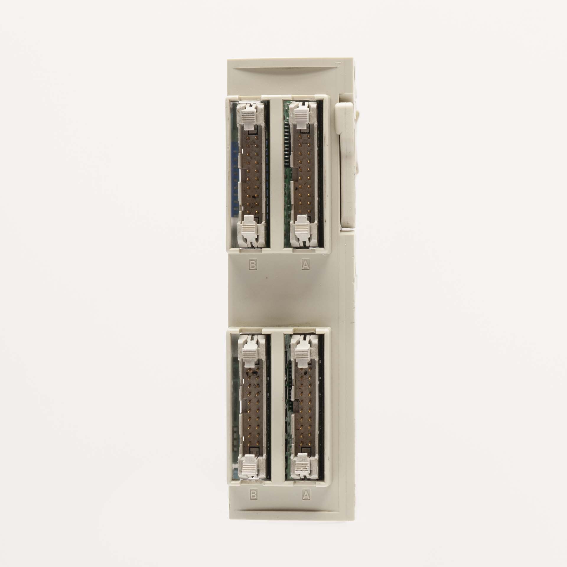 Schneider Electric TSXDMZ64DTK 32In/32Out Unit