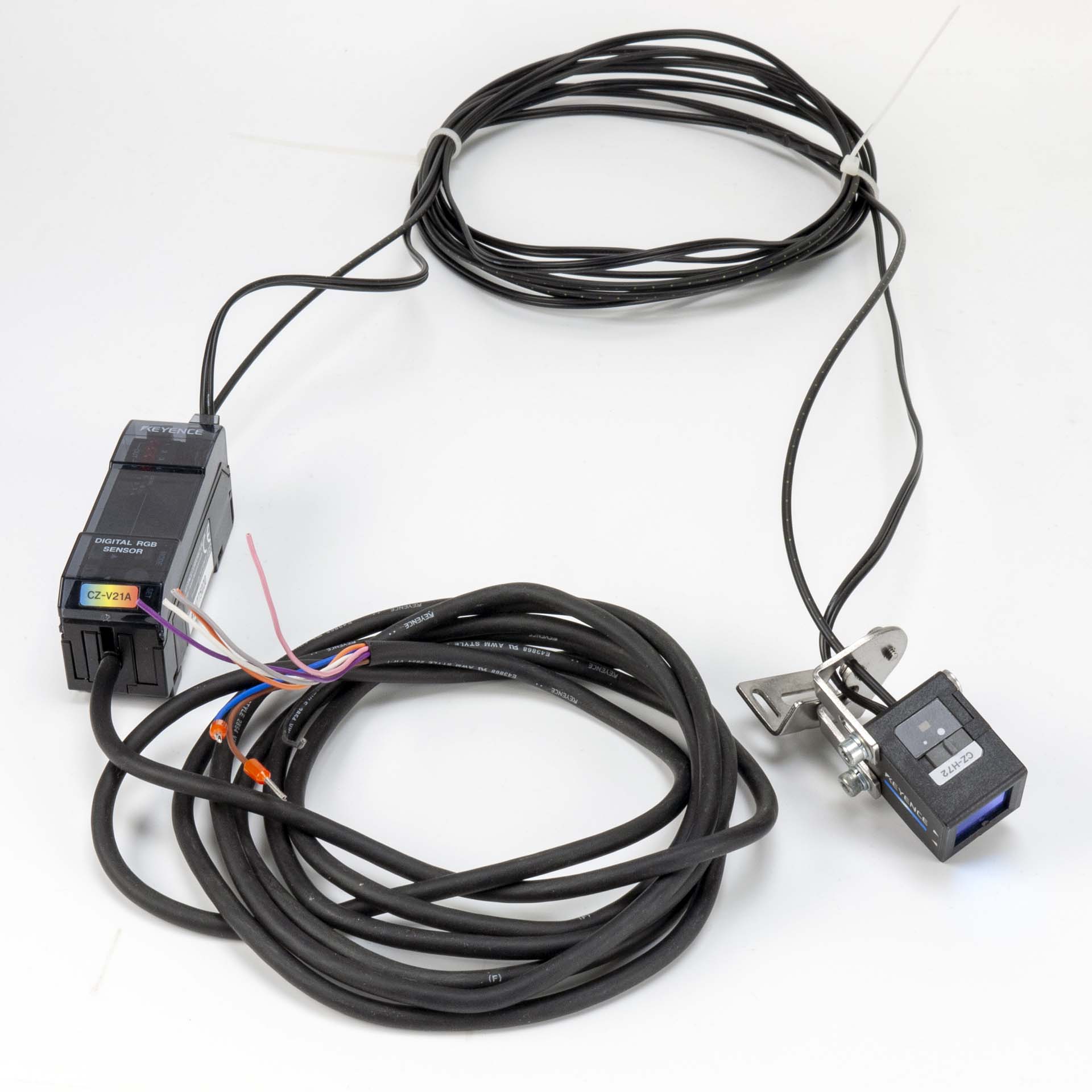 Keyence CZ-H72 + CZ-V21A